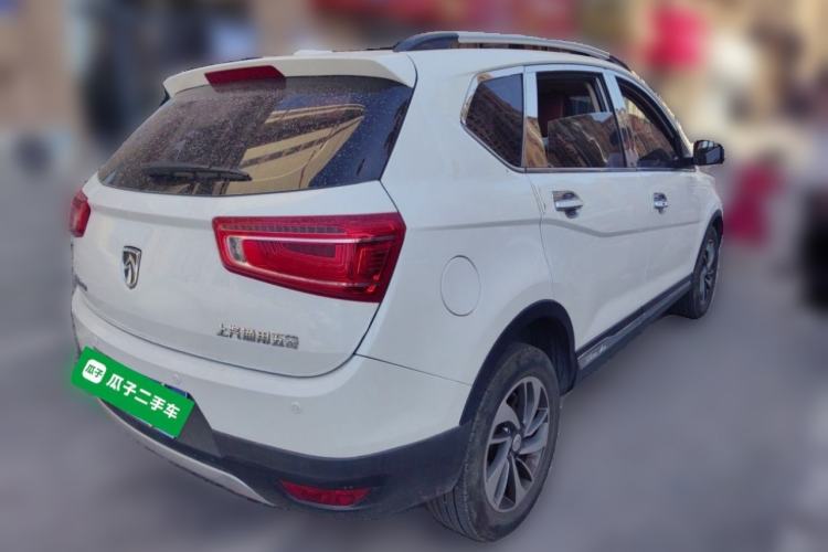Used Baojun 560 2017 Rhythmic Edition 1.5T Manual Premium Model Rear Right 45 Deg