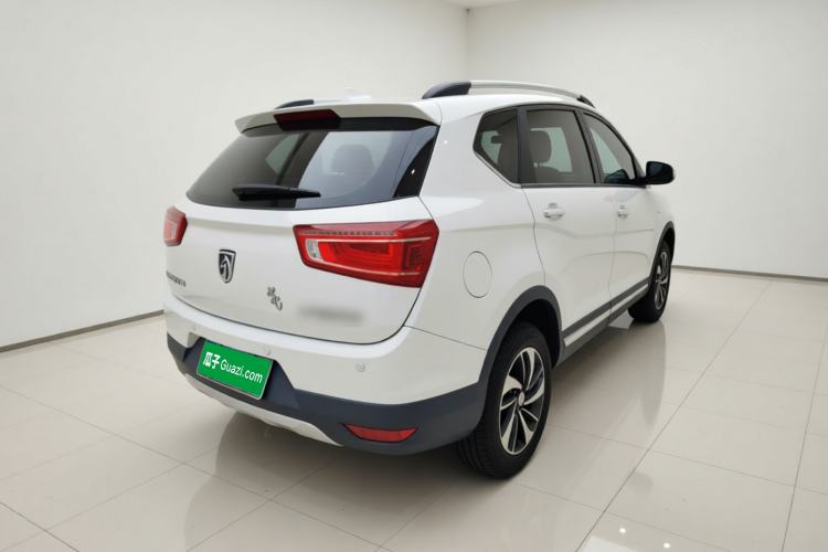 Used Baojun 560 2017 Rhythmic Edition 1.5T Manual Premium Model Rear Right 45 Deg
