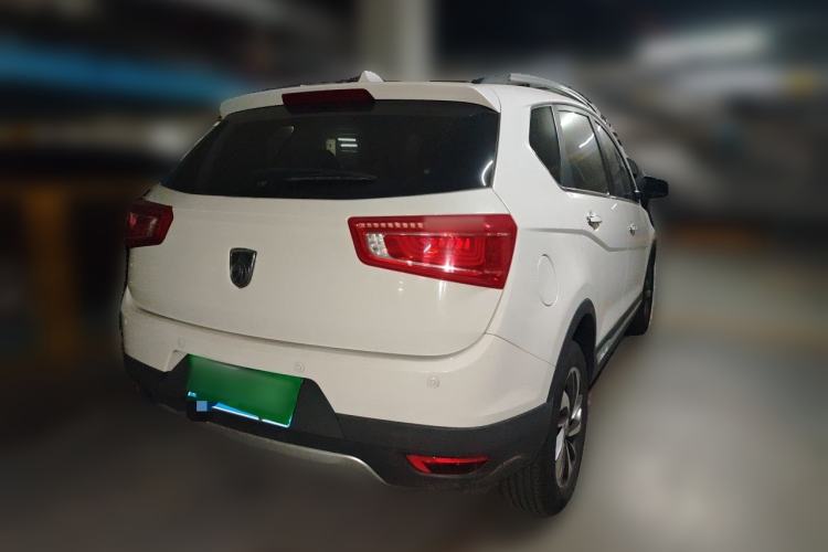 Used Baojun 560 2017 Rhythmic Edition 1.5T Manual Premium Model Rear Right 45 Deg