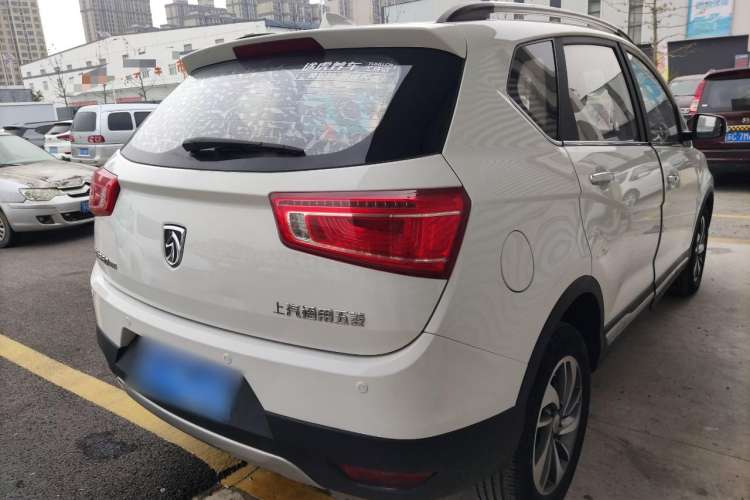 Used Baojun 560 2017 Rhythmic Edition 1.5T Manual Premium Model Rear Right 45 Deg