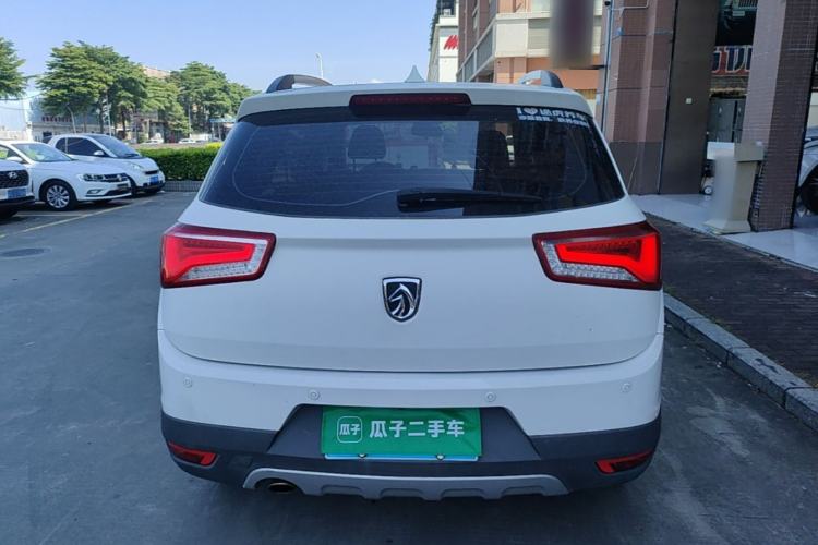Used Baojun 560 2017 Rhythmic Edition 1.8L iAMT Prestige Model Rear