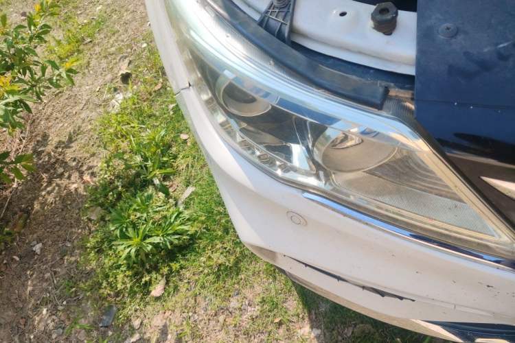 Used Baojun 560 2017 Rhythmic Edition 1.8L iAMT Prestige Model Right Front Headlight