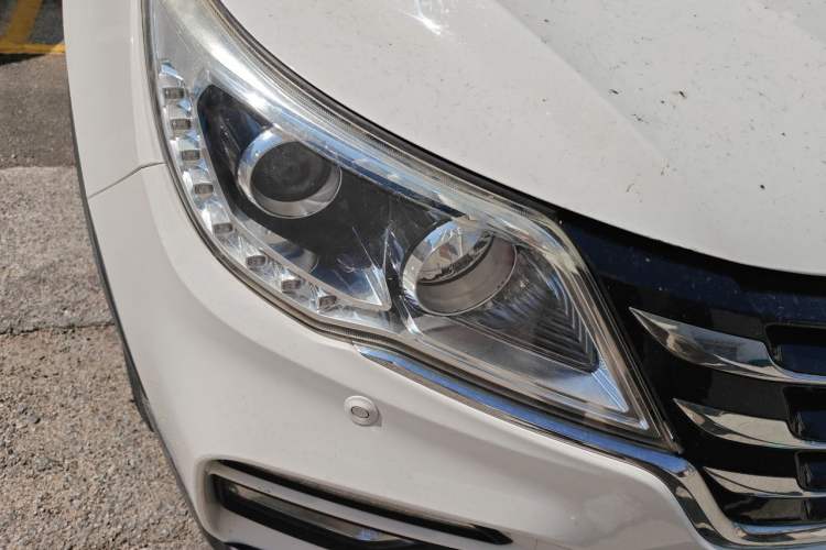 Used Baojun 560 2017 1.5T DCT Flagship Model Right Front Headlight
