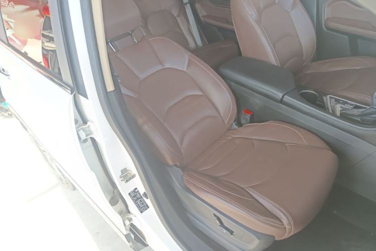 Used Baojun 560 2017 1.5T DCT Flagship Model Right Front Seat