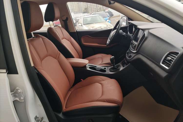 Used Baojun 560 2017 Rhythmic Edition 1.5T Manual Premium Model Right Front Seat