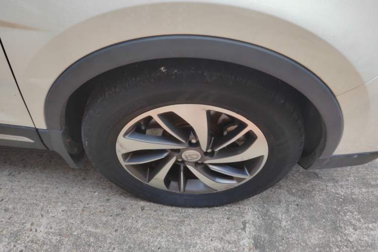 Used Baojun 560 2017 1.5T DCT Prestige Edition Right Front Wheel Hub