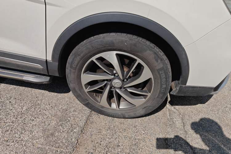 Used Baojun 560 2017 1.5T DCT Flagship Model Right Front Wheel Hub