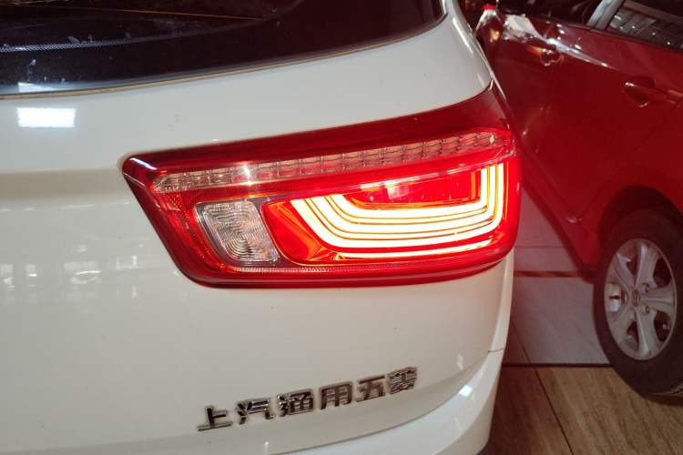Used Baojun 560 2017 1.5T DCT Prestige Edition Right Rear Taillight