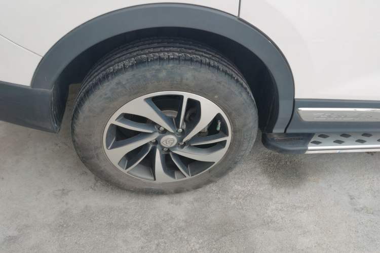 Used Baojun 560 2017 1.5T DCT Flagship Model Right Rear Wheel Hub