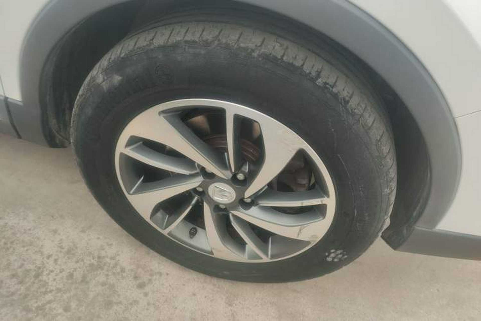 Used Baojun 560 2017 1.5T DCT Prestige Edition Right Rear Wheel Hub