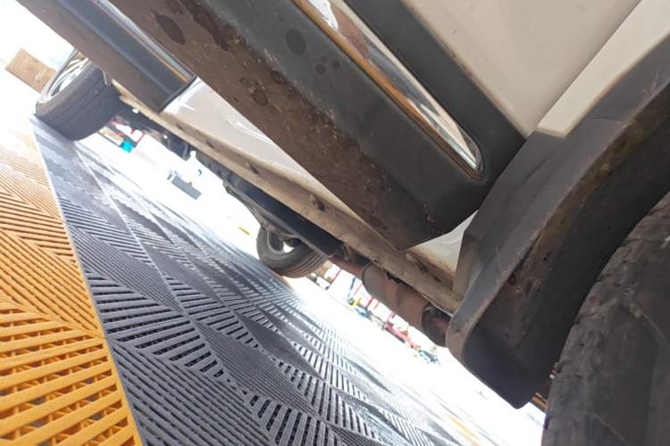 Used Baojun 560 2017 1.5T DCT Flagship Model 7 Seats Right Side Sill