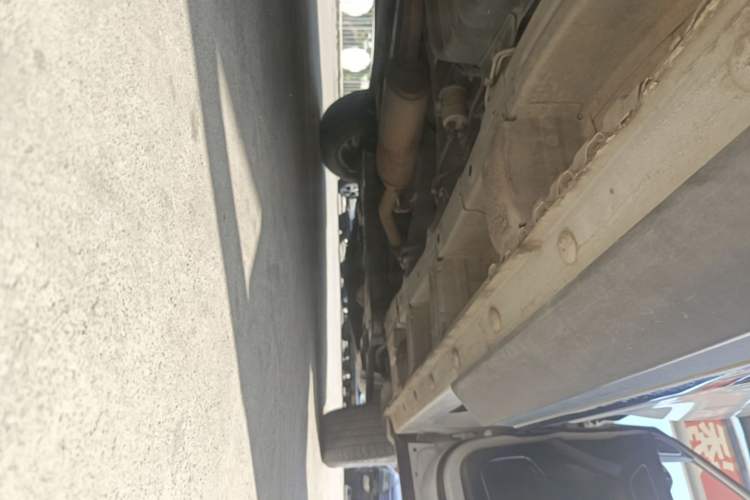Used Baojun 560 2017 1.5T DCT Flagship Model Right Side Sill