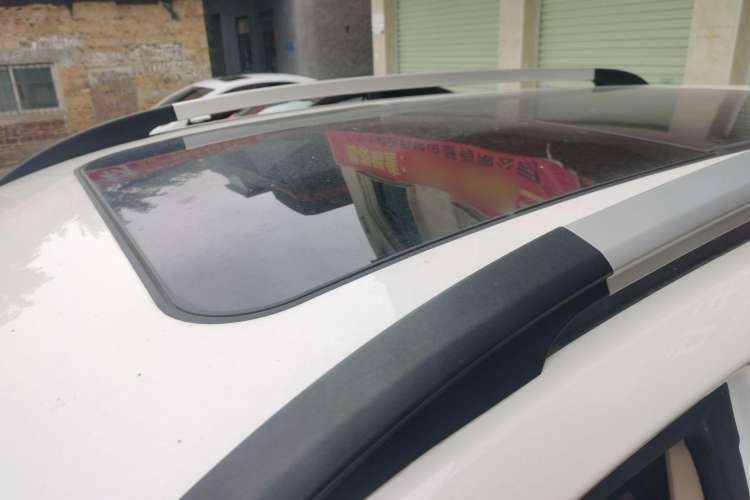 Used Baojun 560 2017 1.5T DCT Flagship Model Roof