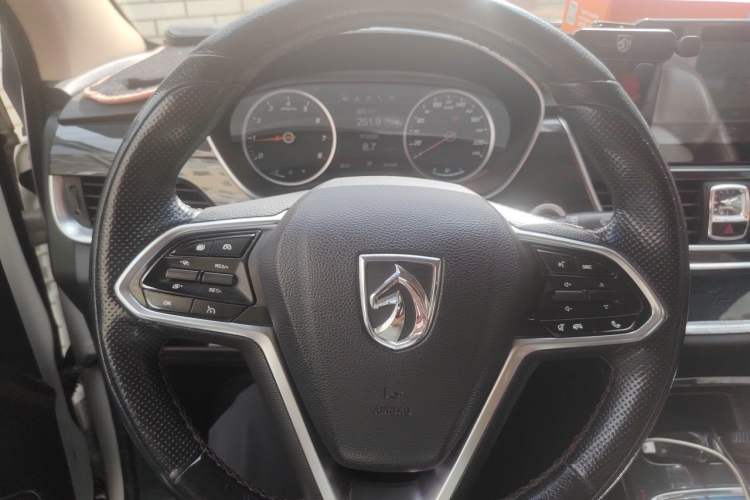 Used Baojun 560 2017 1.5T DCT Flagship Model Steering Wheel