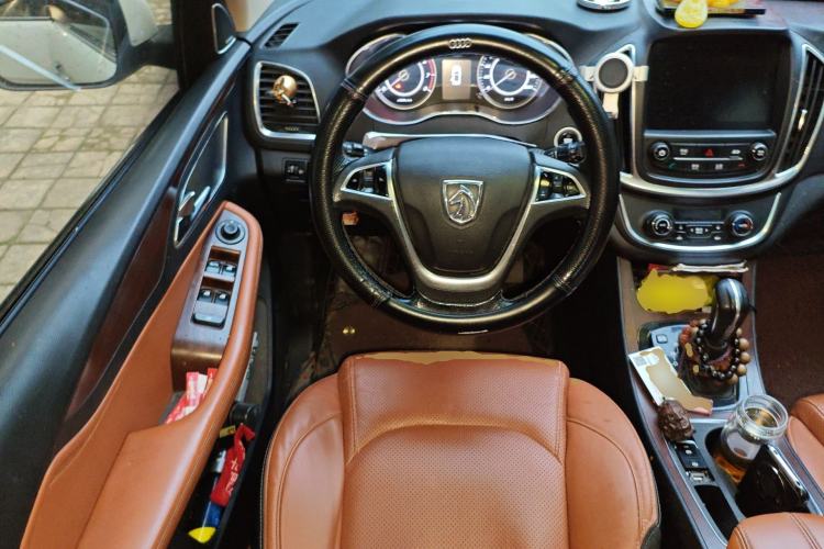 Used Baojun 560 2017 Rhythmic Edition 1.8L iAMT Prestige Model Steering Wheel