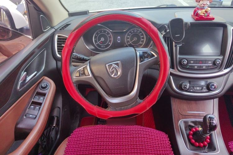 Used Baojun 560 2017 Rhythmic Edition 1.5T Manual Premium Model Steering Wheel