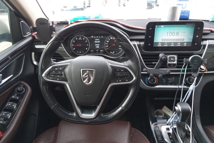 Used Baojun 560 2017 1.5T DCT Flagship Model Steering Wheel