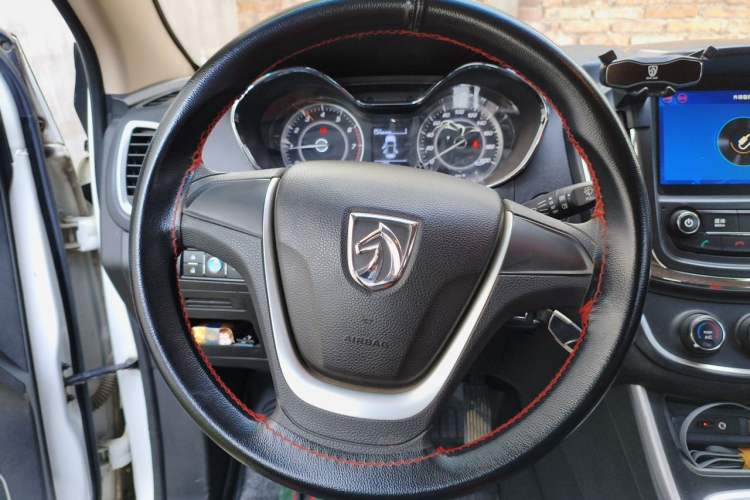Used Baojun 560 2017 1.8L iAMT Comfort Model Steering Wheel