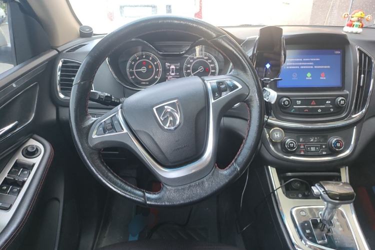 Used Baojun 560 2017 Rhythmic Edition 1.8L iAMT Prestige Model Steering Wheel