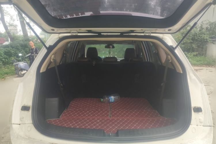 Used Baojun 560 2017 1.5T DCT Flagship Model 7 Seats Trunk