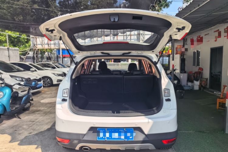 Used Baojun 560 2017 Rhythmic Edition 1.8L iAMT Prestige Model Trunk