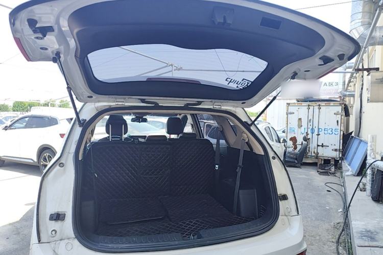 Used Baojun 560 2017 1.5T DCT Flagship Model 7 Seats Trunk