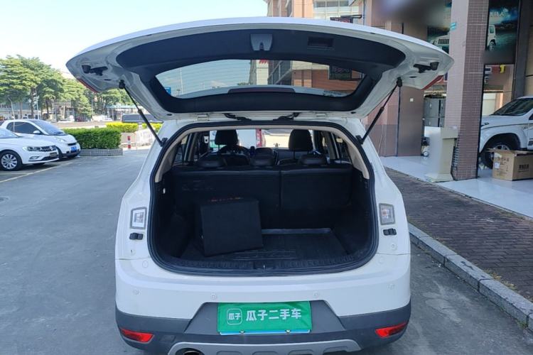Used Baojun 560 2017 Rhythmic Edition 1.8L iAMT Prestige Model Trunk