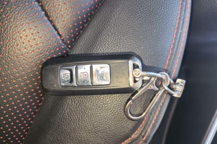 Used Baojun 560 2017 Rhythmic Edition 1.8L iAMT Prestige Model Vehicle Key