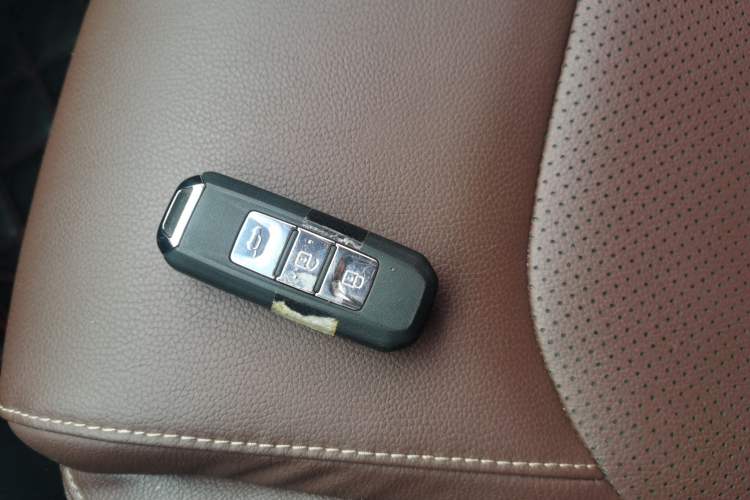 Used Baojun 560 2017 1.5T DCT Flagship Model Vehicle Key