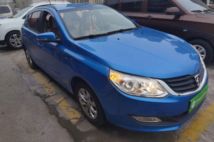 Used Baojun 610 2014 1.5L manual Comfort trim level Front Right 45 Deg