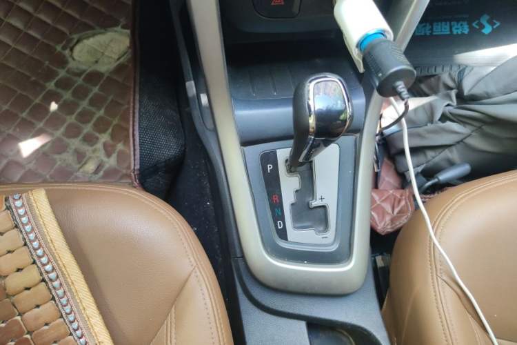 Used Baojun 610 2014 1.5L automatic luxury version Gear Lever
