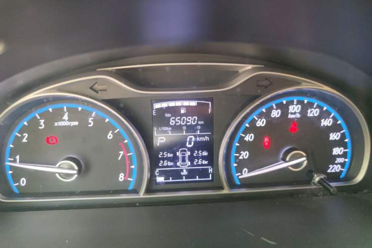 Used Baojun 610 2014 1.5L automatic luxury version Odometer Close Up