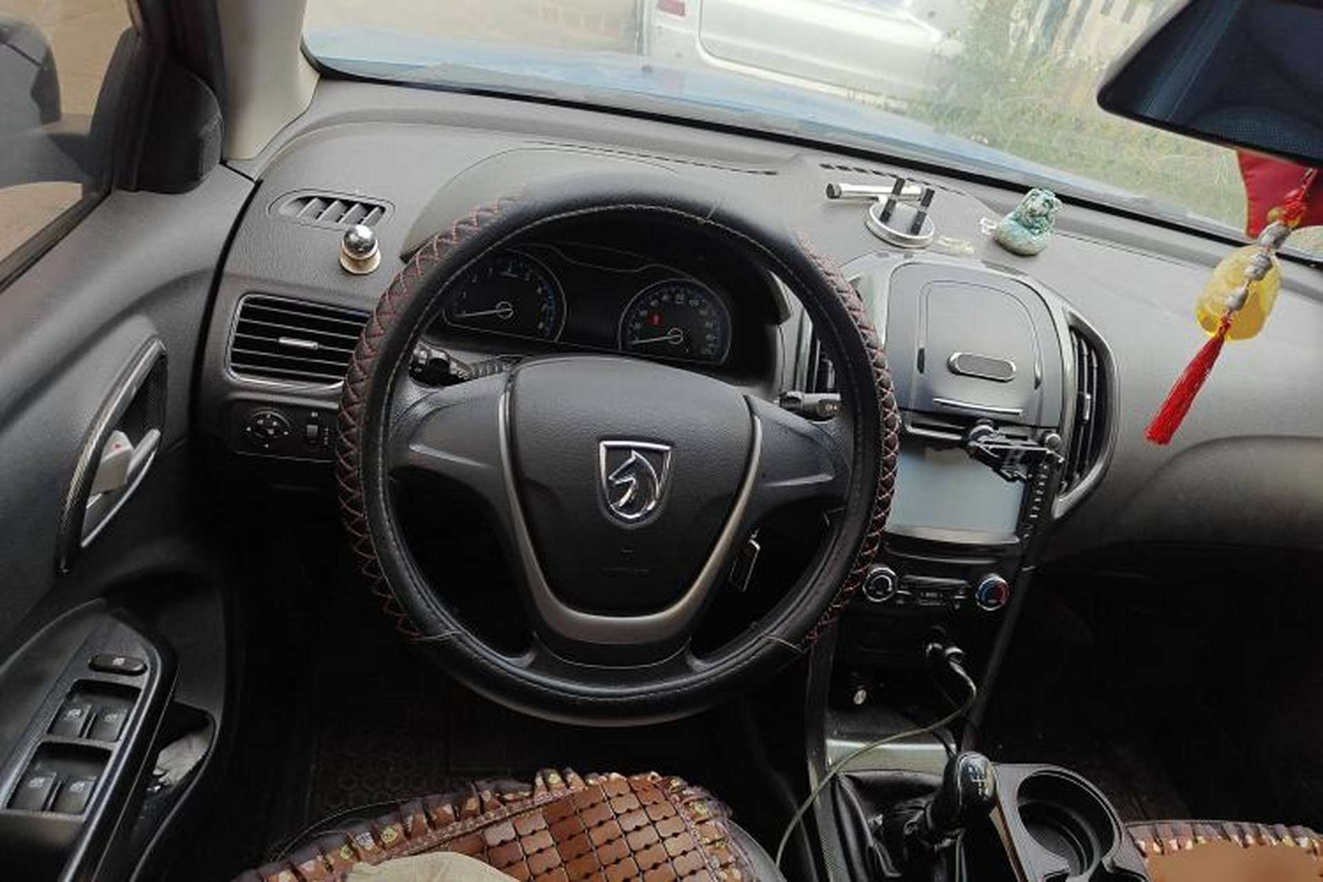 Used Baojun 610 2014 CROSS 1.5L Manual Comfort Model Steering Wheel