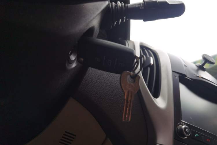Used Baojun 610 2014 1.5L manual Comfort trim level Vehicle Key