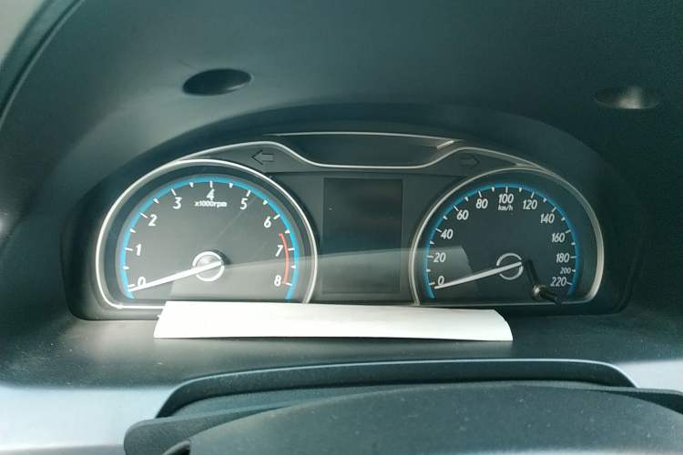 Used Baojun 610 2014 1.5L automatic luxury version Instrument Cluster