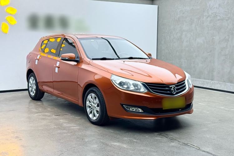 Used Baojun 610 2014 1.5L manual Comfort trim level Exterior 2