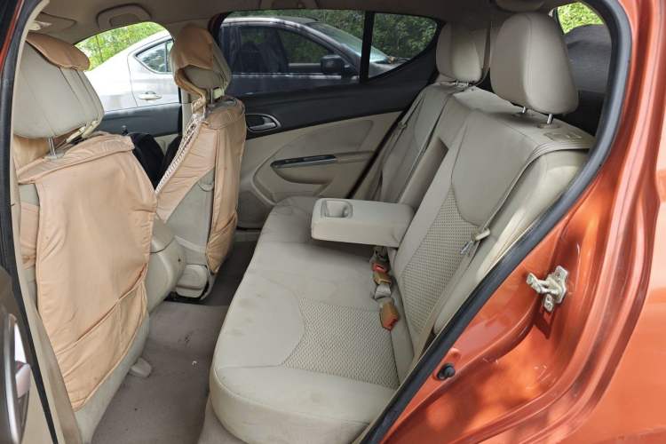 Used Baojun 610 2014 1.5L manual Comfort trim level Left Rear Seat