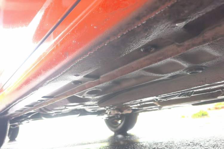 Used Baojun 610 2014 1.5L manual Comfort trim level Chassis Front Right