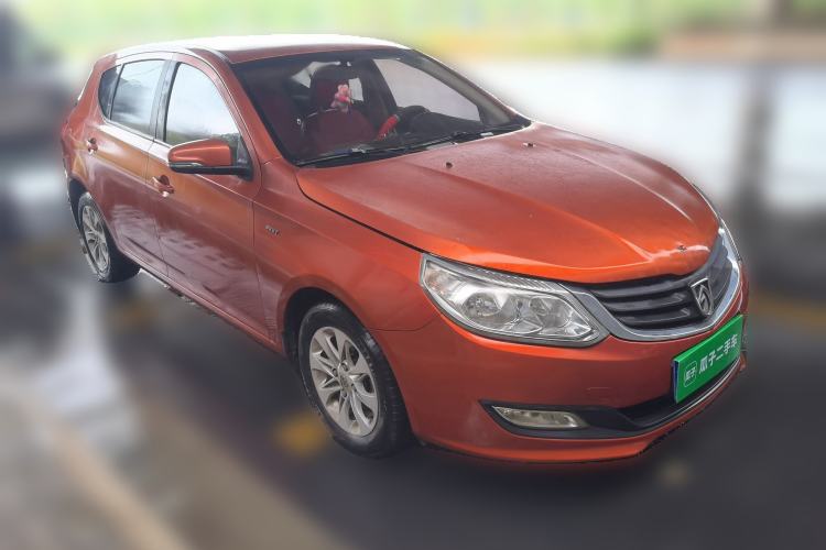 Used Baojun 610 2014 1.5L manual Comfort trim level Front Right 45 Deg