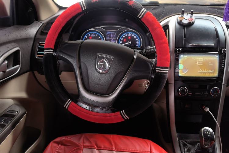 Used Baojun 610 2014 1.5L manual Comfort trim level Steering Wheel