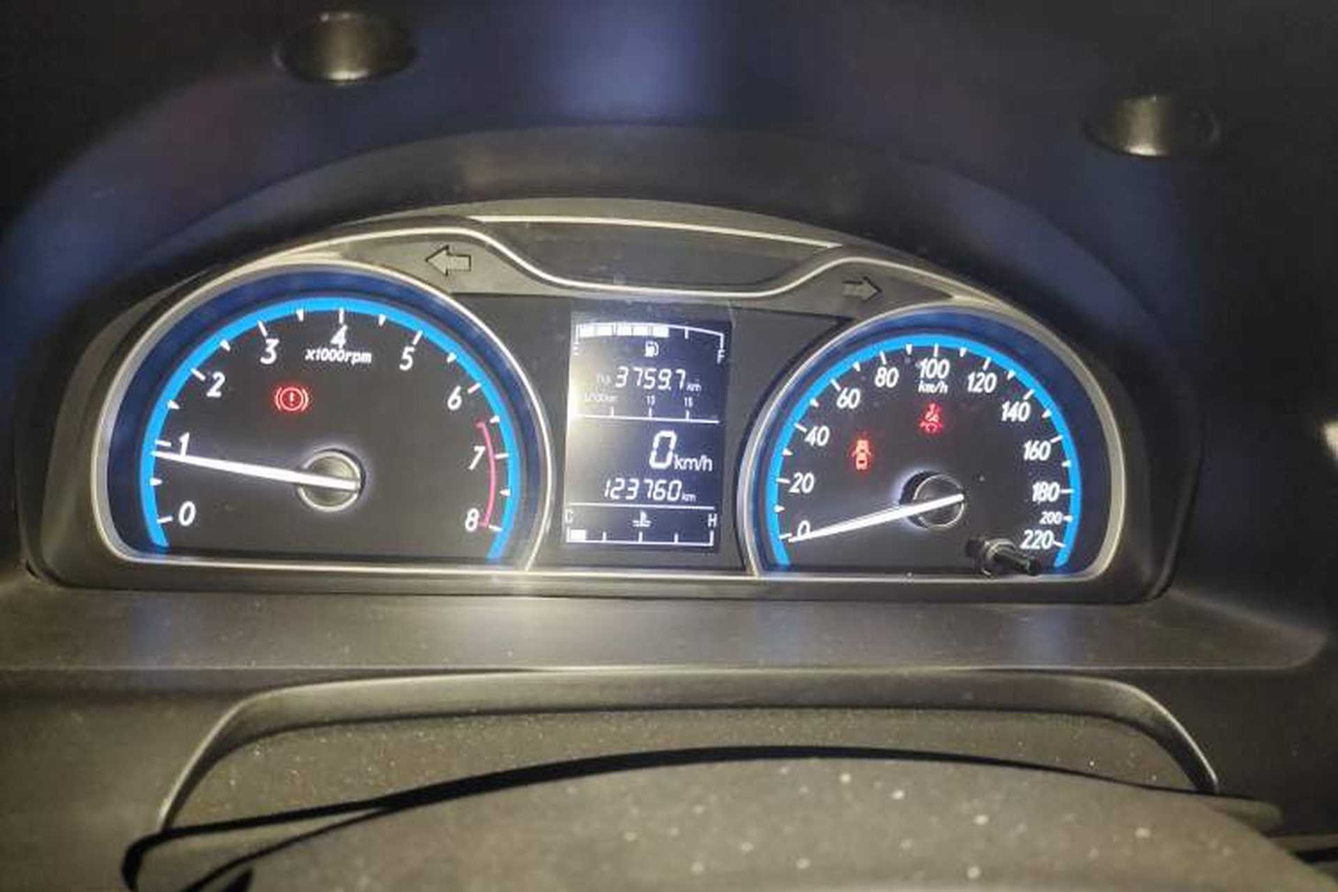 Used Baojun 610 2014 1.5L manual Comfort trim level Odometer Close Up