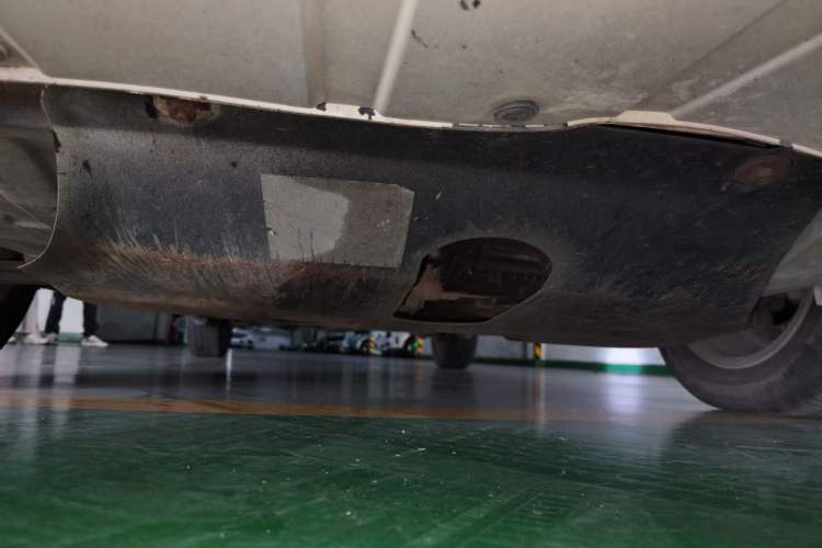Used Baojun 610 2014 1.5L automatic comfort version Chassis Front