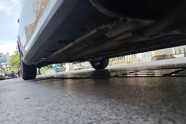 Used Baojun 610 2014 CROSS 1.5L Automatic Comfort Model Chassis Front Right