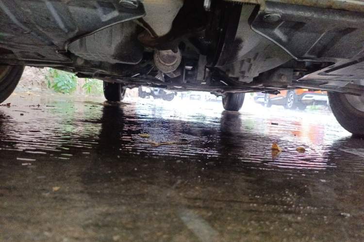 Used Baojun 610 2014 1.5L manual standard version Chassis Front