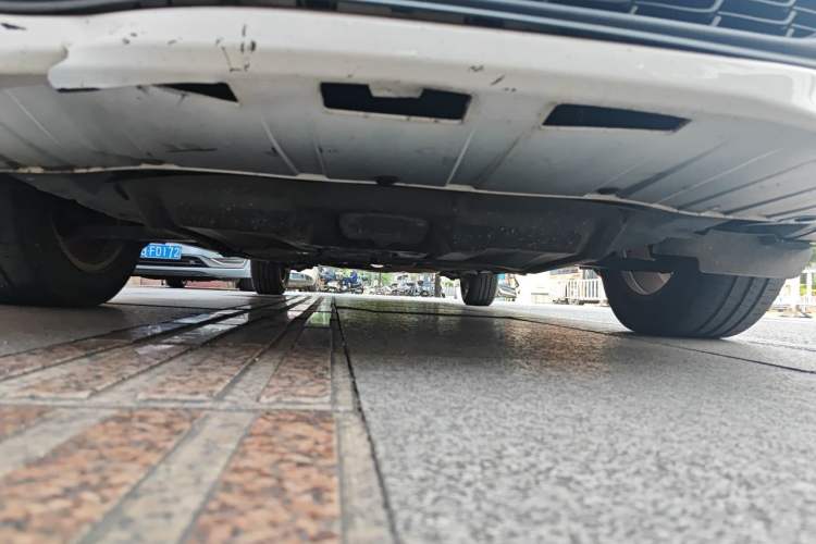 Used Baojun 610 2014 CROSS 1.5L Automatic Comfort Model Chassis Front