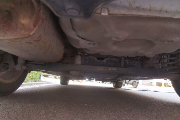 Used Baojun 610 2014 1.5L manual Comfort trim level Chassis Rear