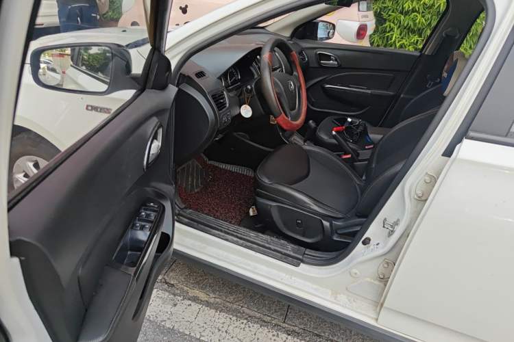 Used Baojun 610 2014 CROSS 1.5L Automatic Comfort Model Driver Seat