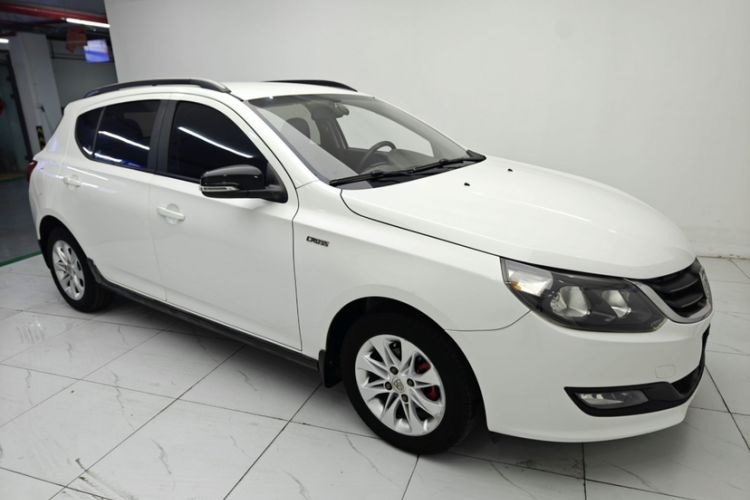 Used Baojun 610 2014 CROSS 1.5L Manual Comfort Model Exterior 2