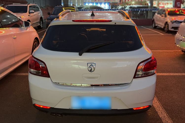 Used Baojun 610 2014 CROSS 1.5L Automatic Luxury Model Exterior 4