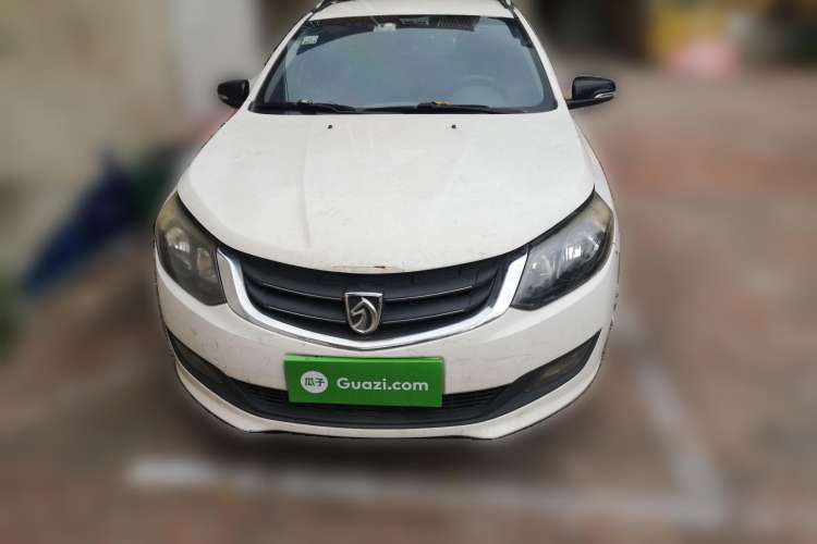 Used Baojun 610 2014 CROSS 1.5L Manual Comfort Model Front